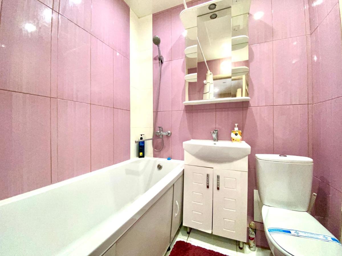 Apartpoltava Елегантна Квартира В Новобудові,Біля Каштанової Алеї, Центр Міста, Звітна Документація Ngoại thất bức ảnh